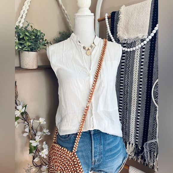 Burning Torch Bohemian White Button Down Sleeveless Oversized Pocket Blouse - Picture 3 of 12